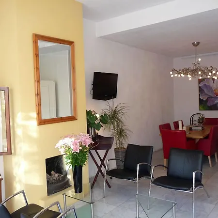 Mare Liberum אגמונד אן זי